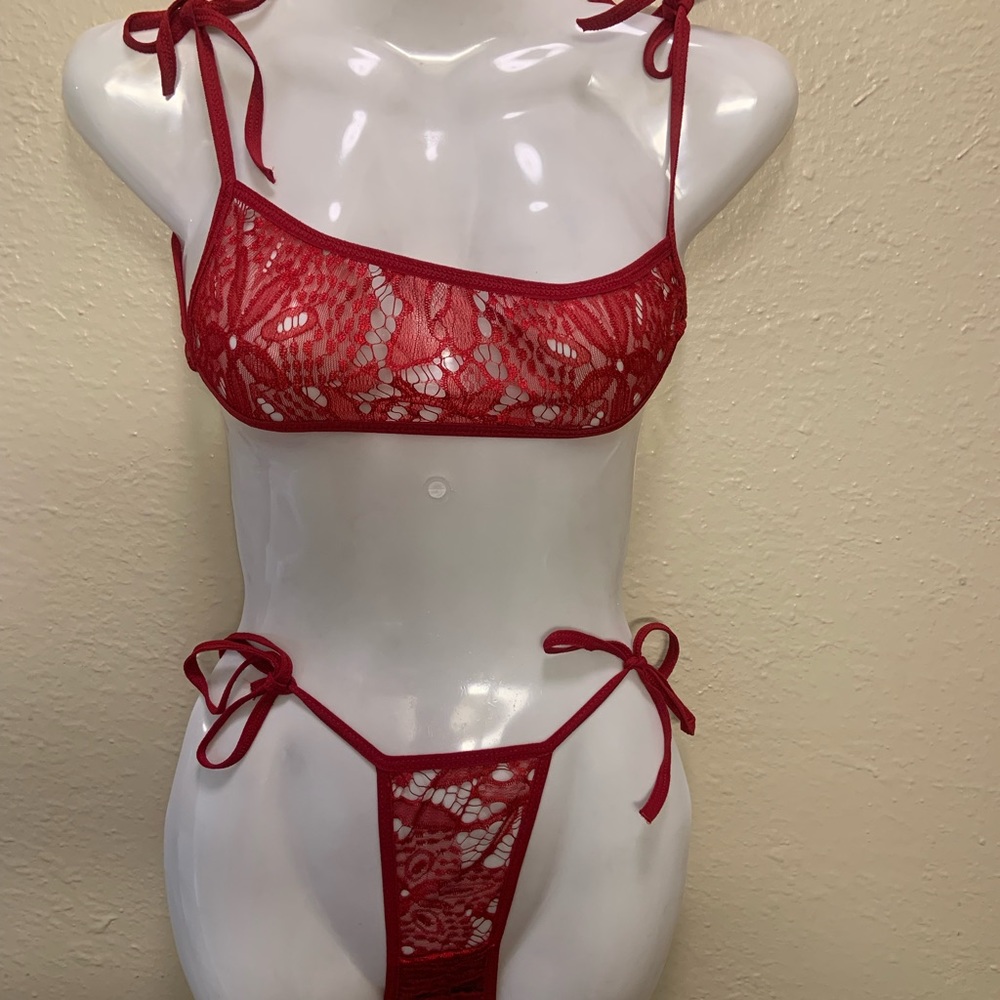 Lingerie Set - Picture 4 of 4